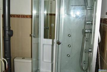 Фото номера Стандартный двухместный номер Апартаменты Иркутск хостел на Байкальской г. Иркутск 3